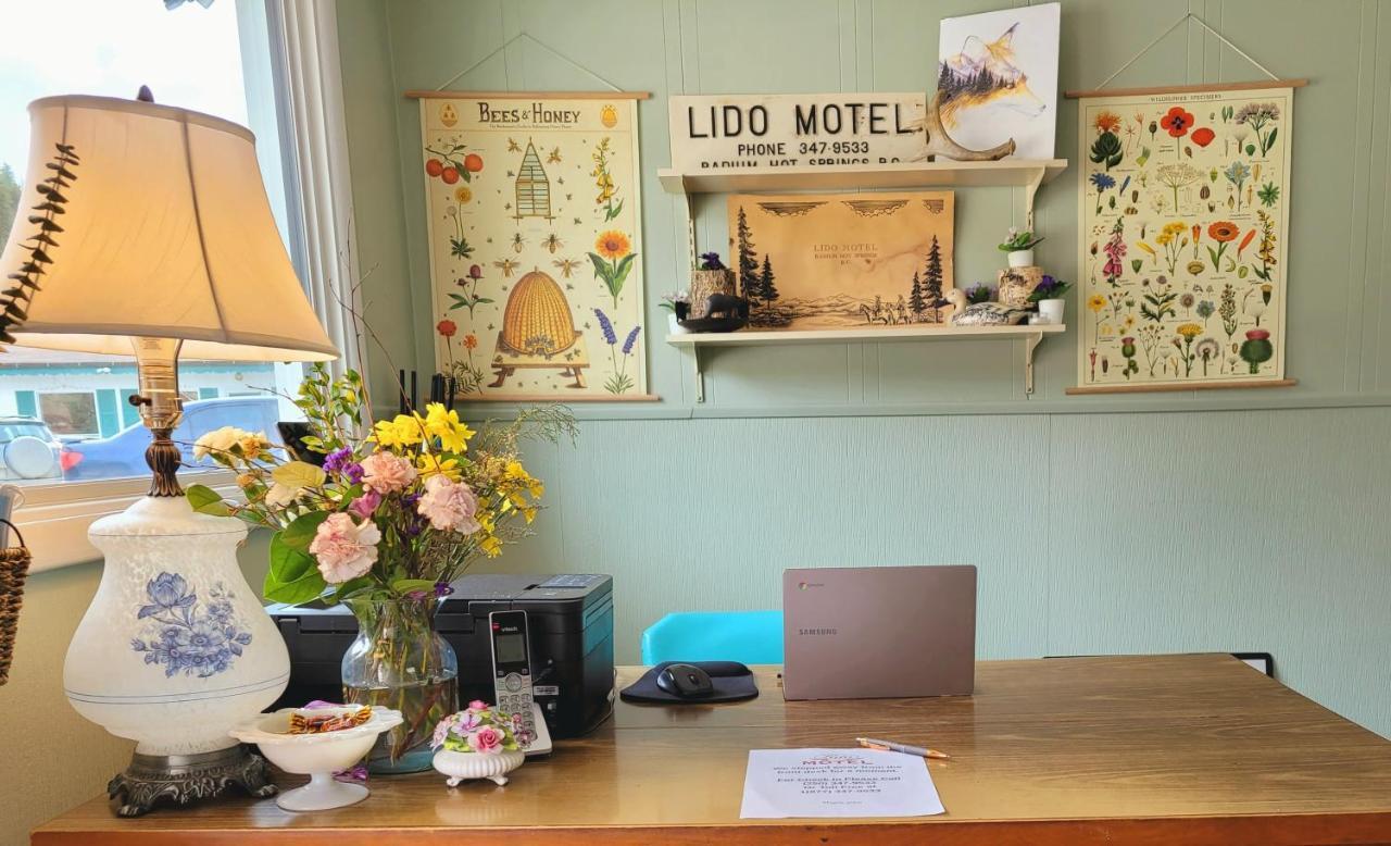 Lido Motel Radium Hot Springs Buitenkant foto