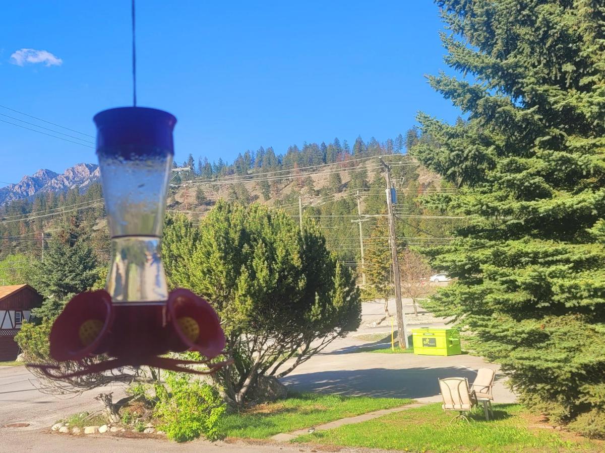 Lido Motel Radium Hot Springs Buitenkant foto