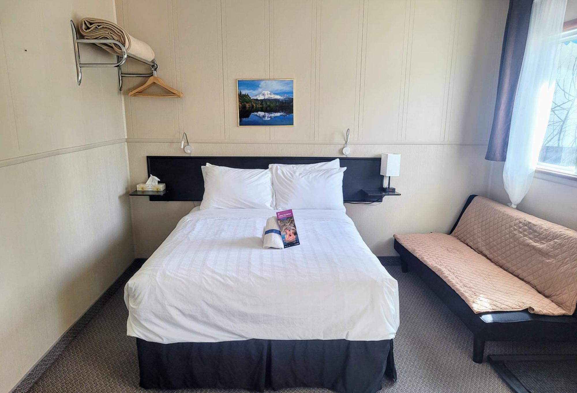 Lido Motel Radium Hot Springs Buitenkant foto